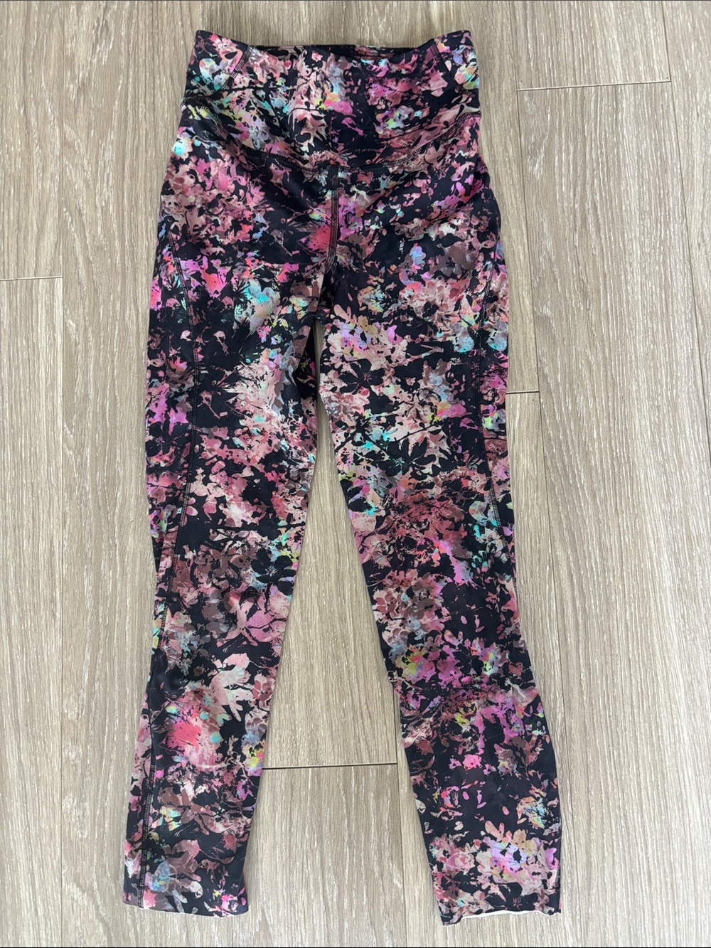 Lululemon leggings size 4